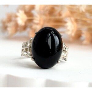 Black Onyx Gemstone Oval Vintage Triple Split Shank Sterling Silver Ring - sz 8
